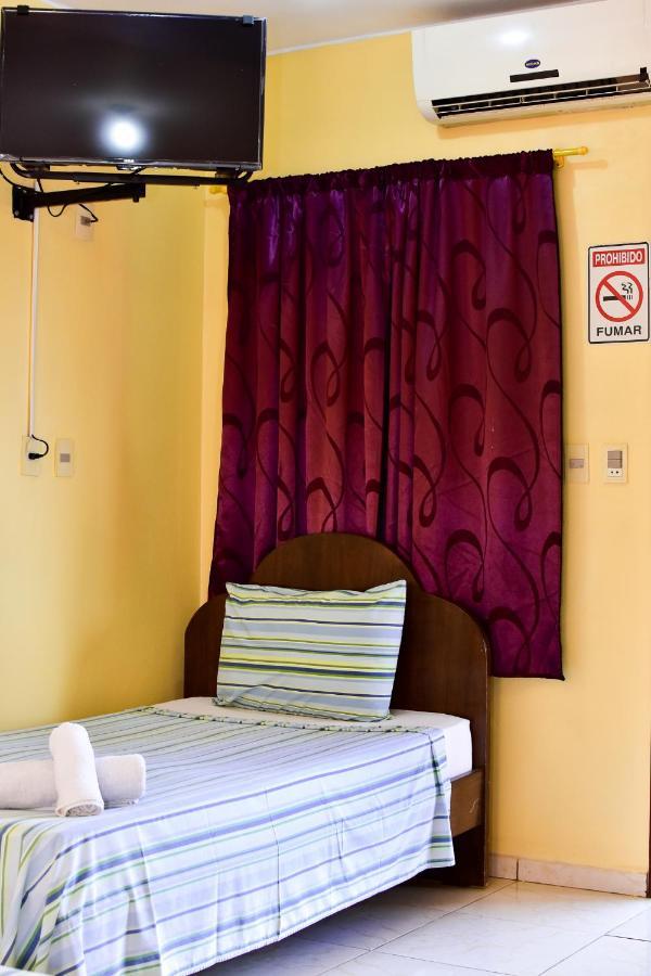 Obligado Palmas Park Hotel Y Restaurant מראה חיצוני תמונה