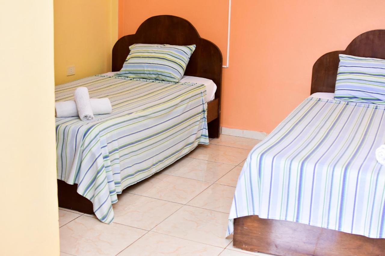 Obligado Palmas Park Hotel Y Restaurant מראה חיצוני תמונה